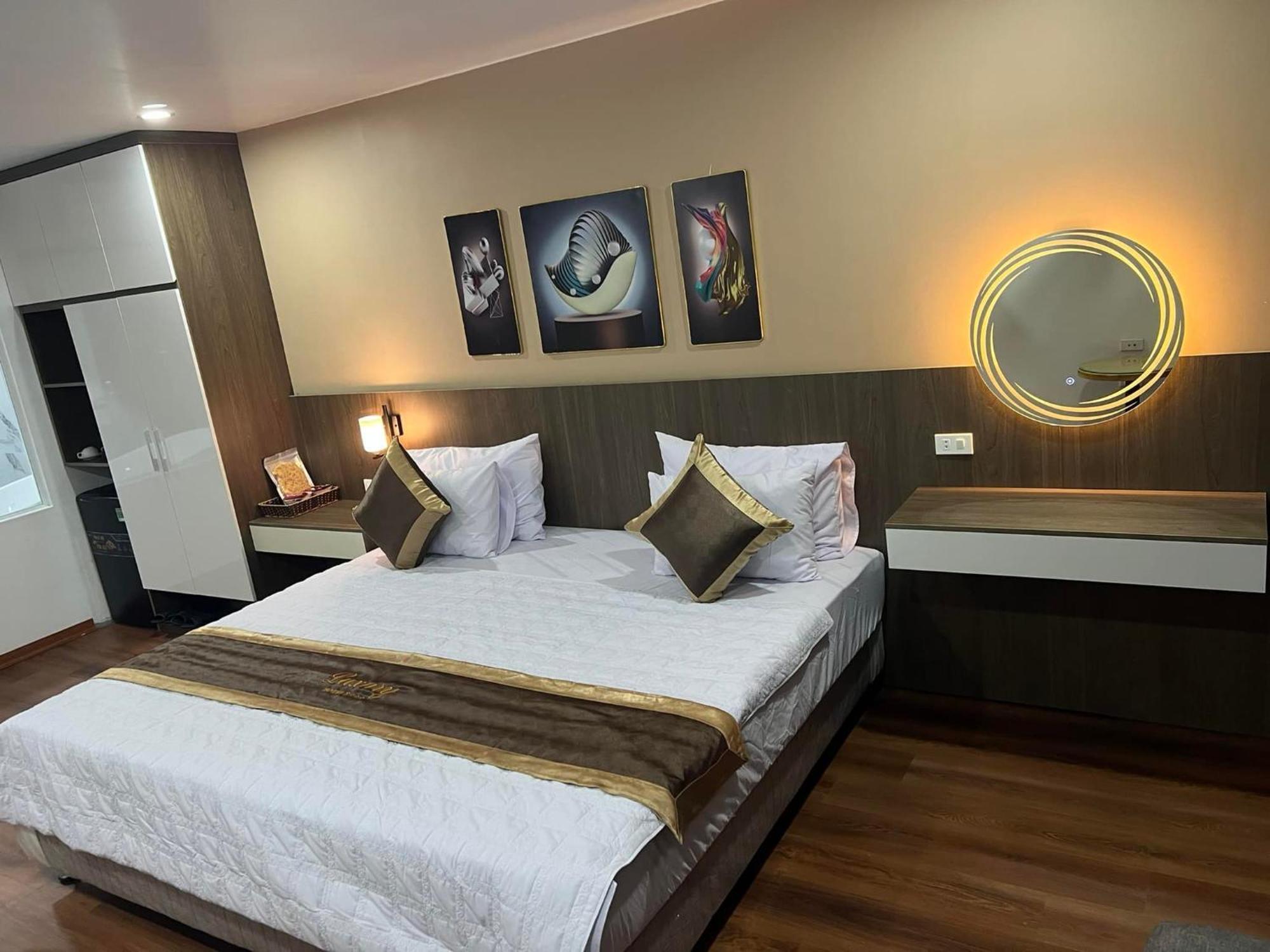 Luxury Hotel 2 Hp- By Bay Luxury Hai Phong Bagian luar foto