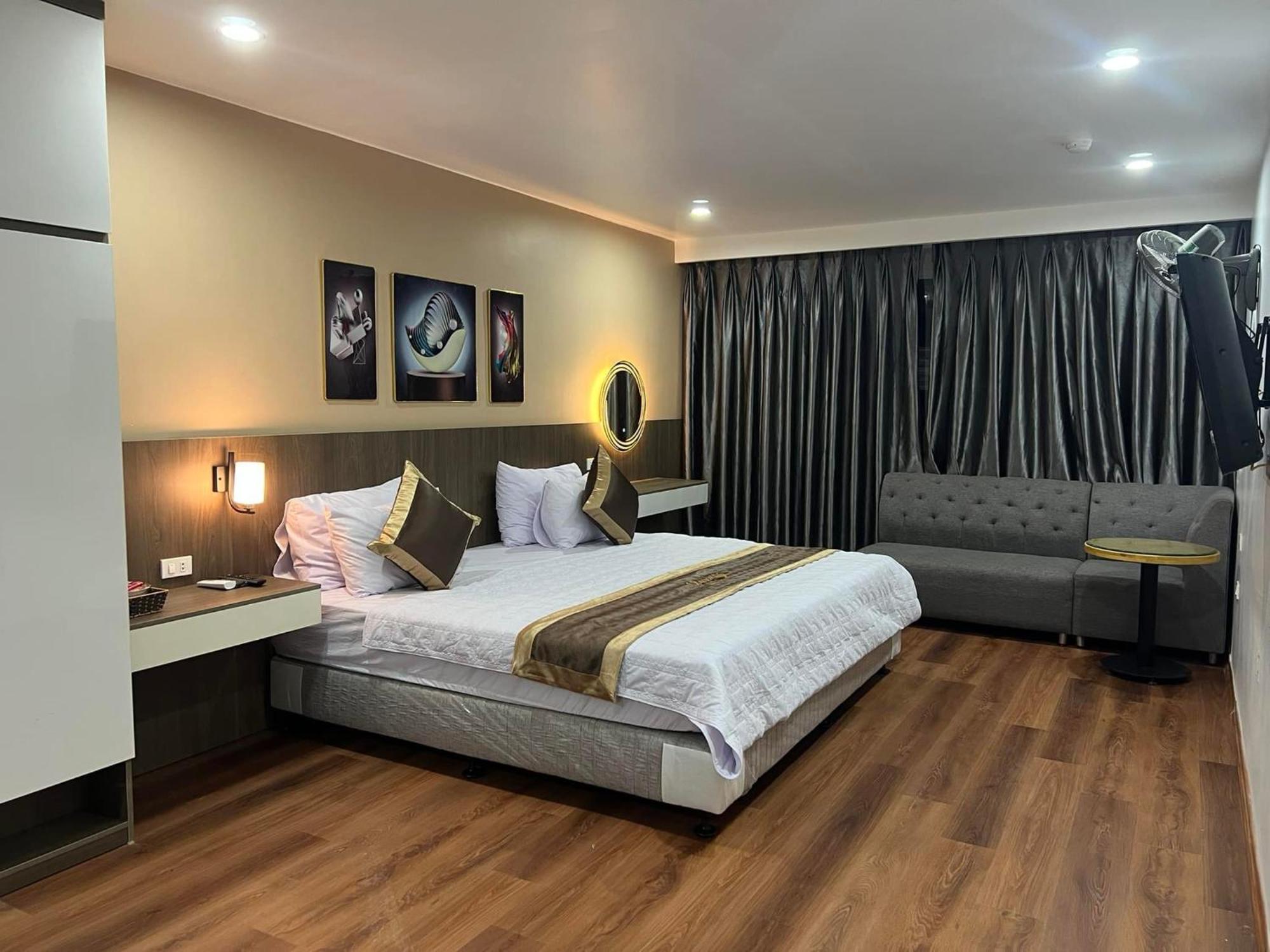 Luxury Hotel 2 Hp- By Bay Luxury Hai Phong Bagian luar foto