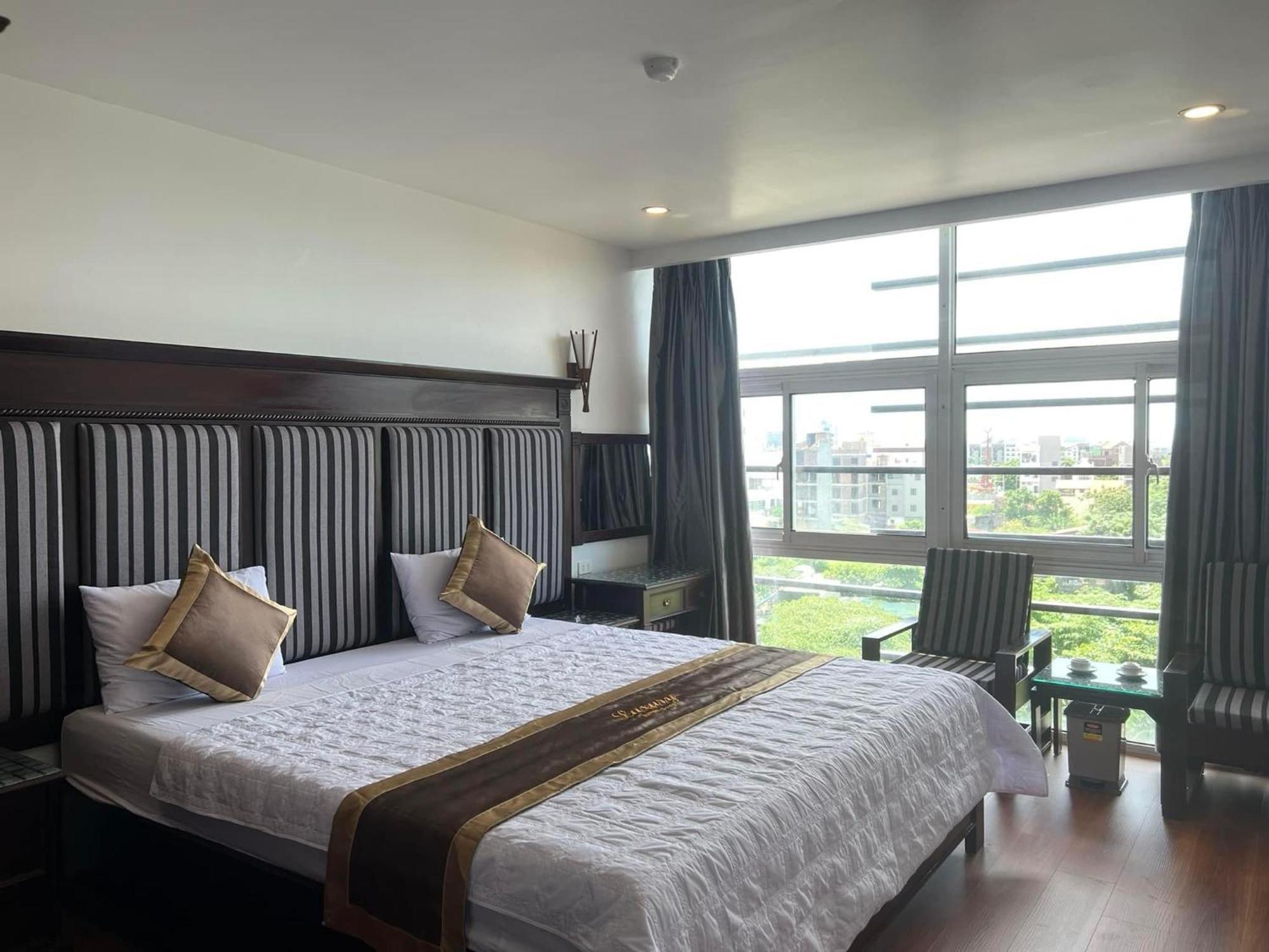 Luxury Hotel 2 Hp- By Bay Luxury Hai Phong Bagian luar foto